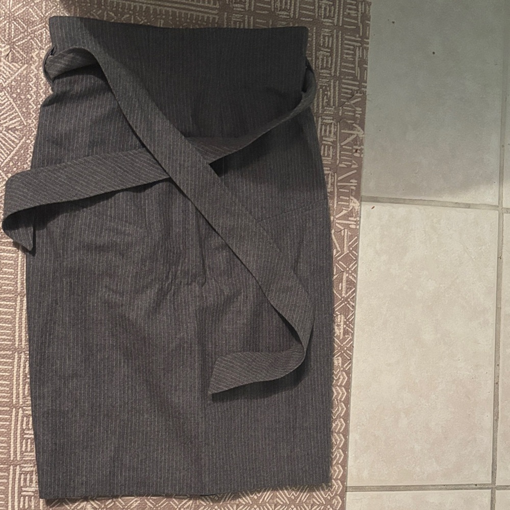 Club Monaco Gray Pencil Skirt